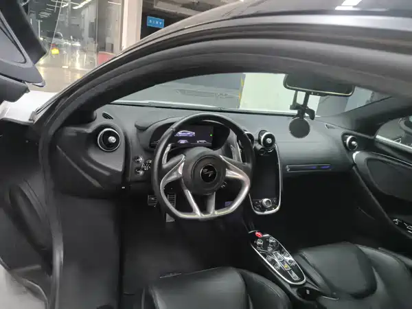 McLaren GT 2019