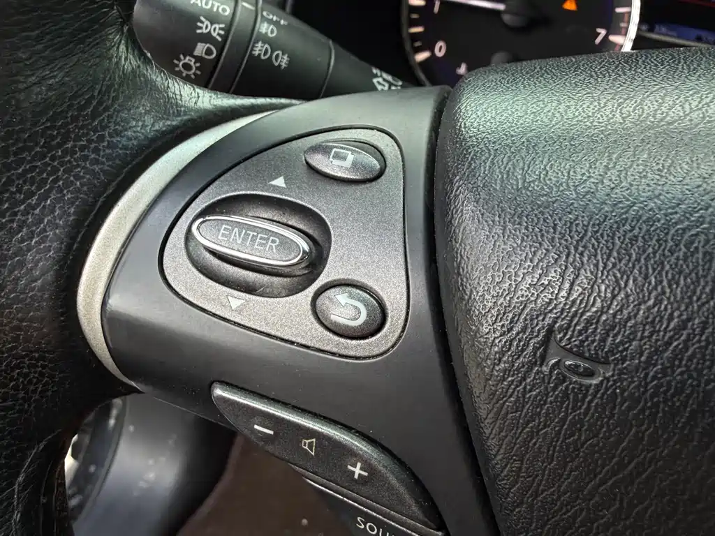 Infiniti JX 2015 — фото 11