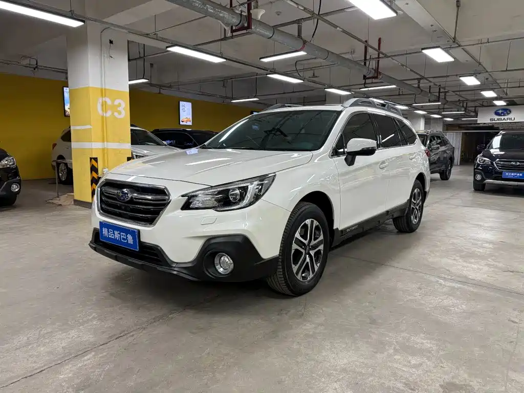 Subaru Outback 2021 — фото 1