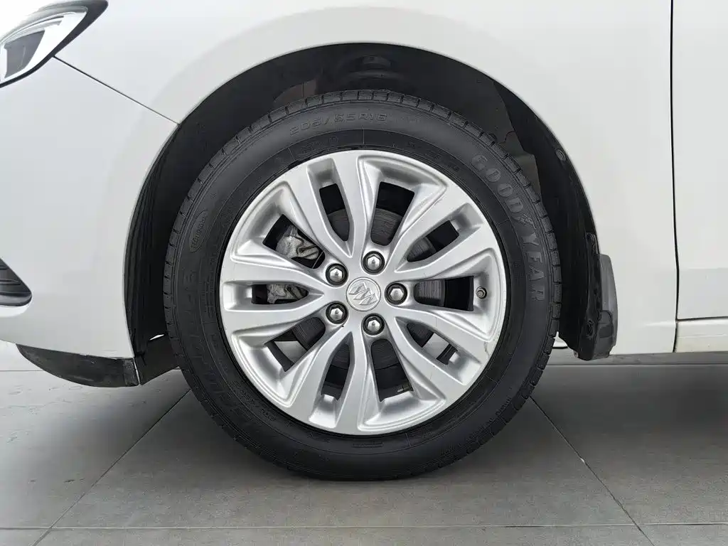 Buick Excelle GT 2019 — фото 17