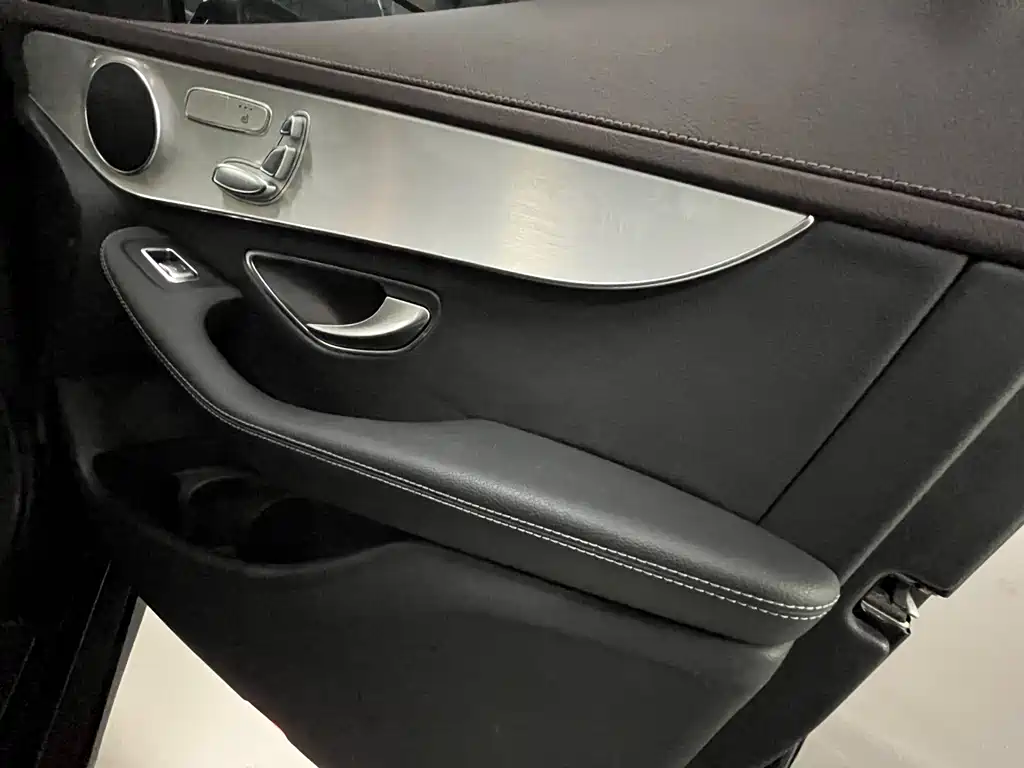Mercedes-Benz GLC 2020 — фото 11