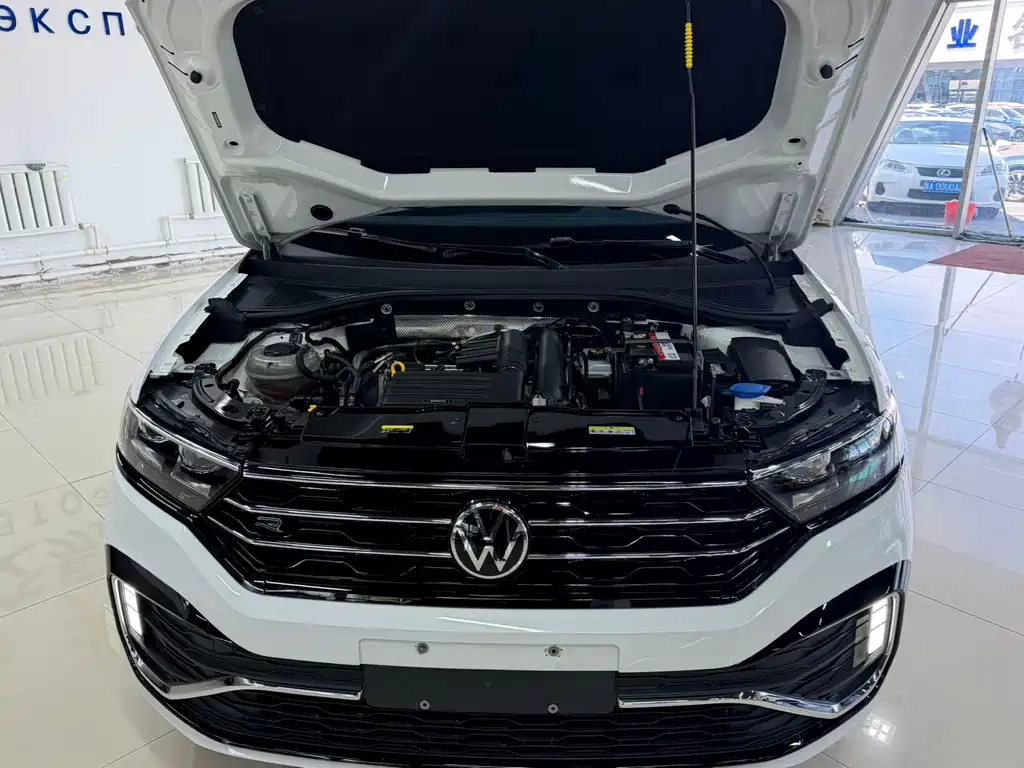 Volkswagen T-Roc 2023 — фото 22