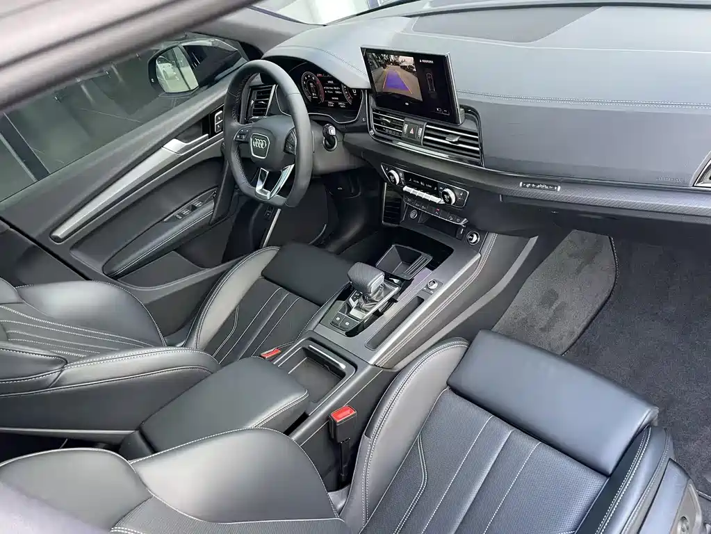 Audi Q5L 2024 — фото 18