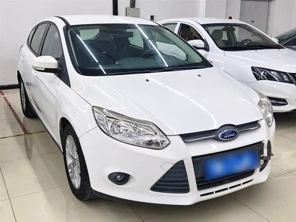 Ford Focus 2015 — фото 4