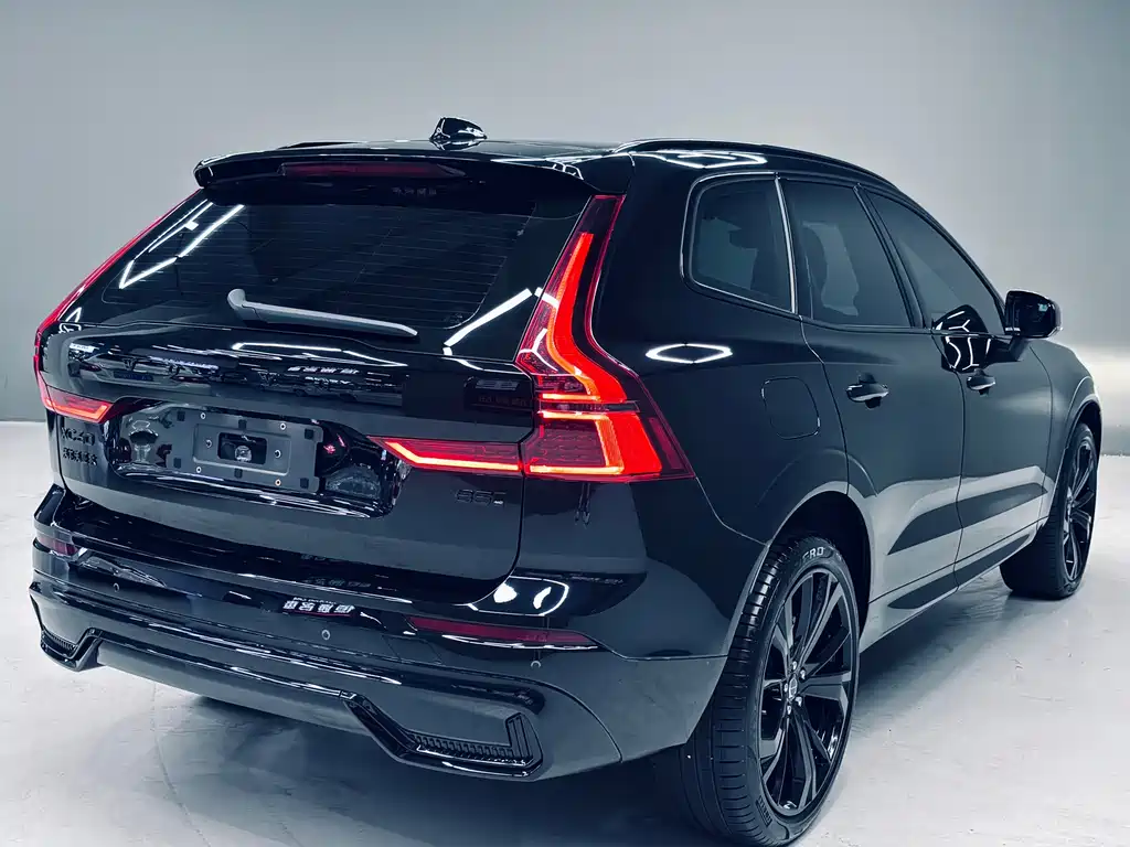 Volvo XC60 2025 — фото 5
