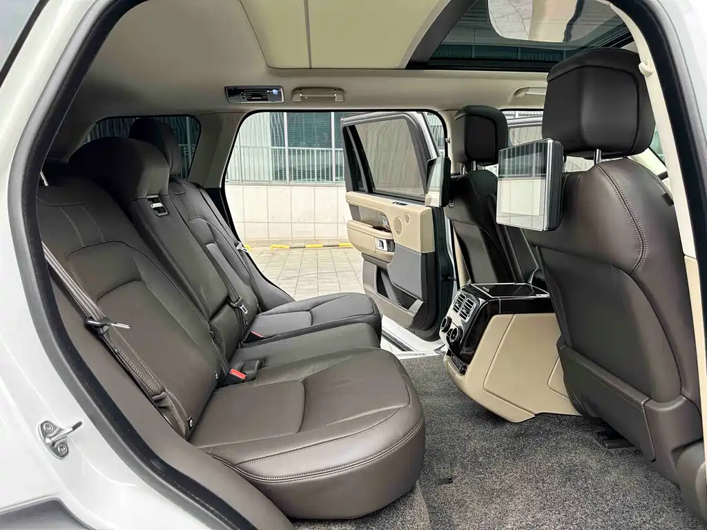 Land Rover Range Rover 2021 — фото 10