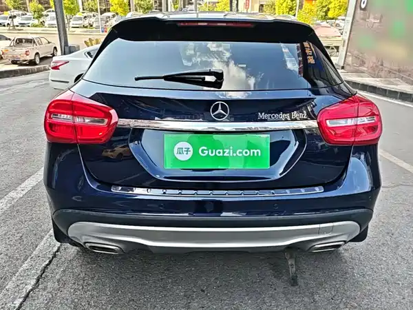 Mercedes-Benz GLA 2016