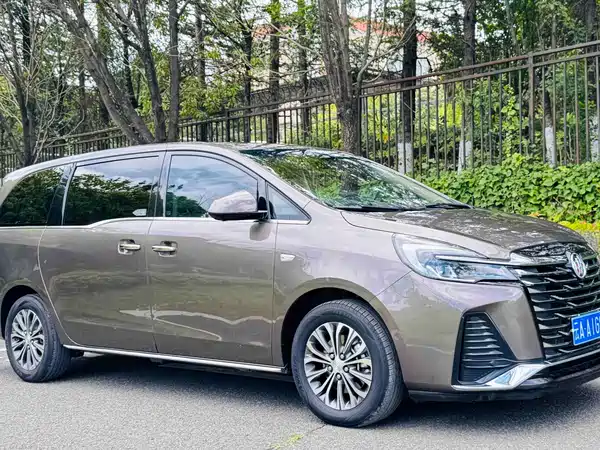 Buick GL8 2023