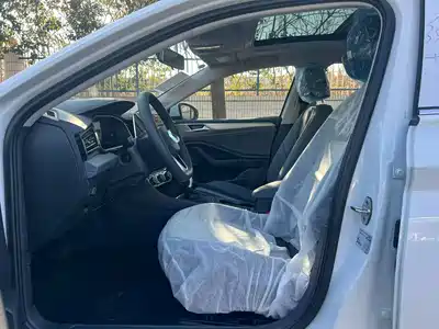Volkswagen Sagitar 2025