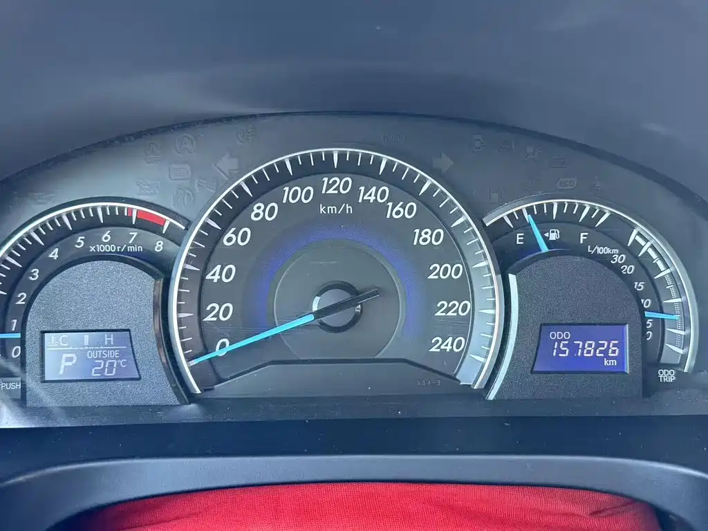 Toyota Camry 2016 — фото 15