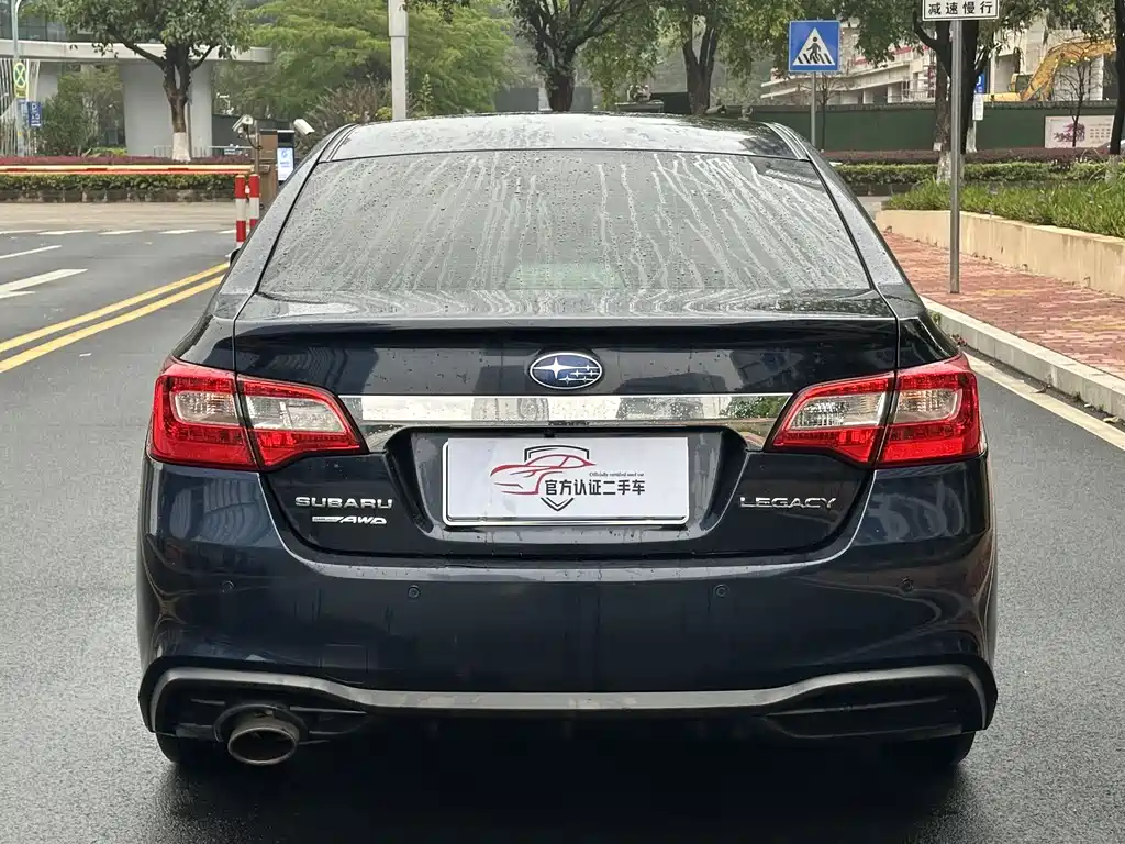 Subaru Legacy 2020 — фото 12