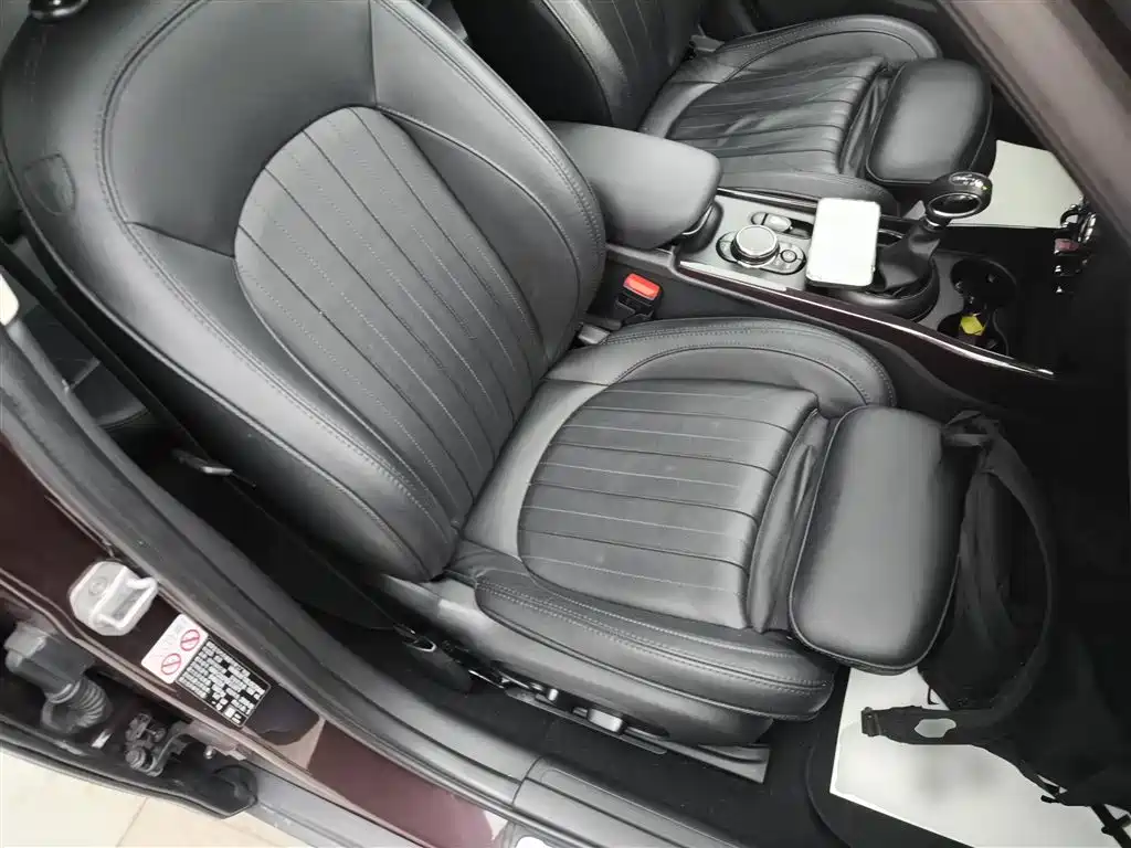 MINI Clubman 2018 — фото 25