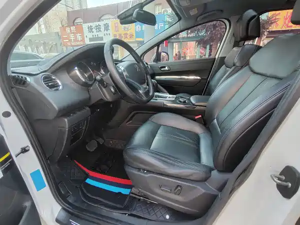 Peugeot 3008 2013