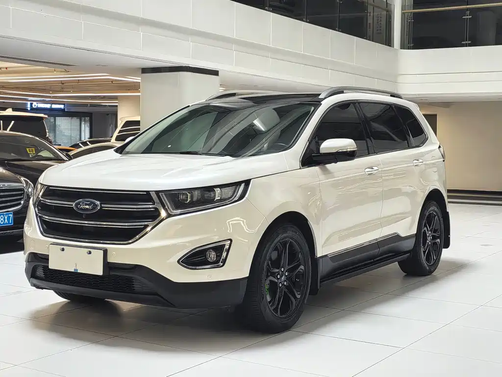 Ford Edge 2019 — фото 1