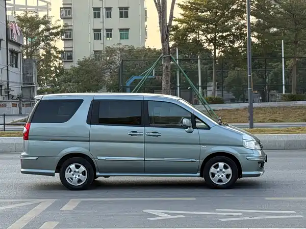 Dongfeng Yuxuan 2009
