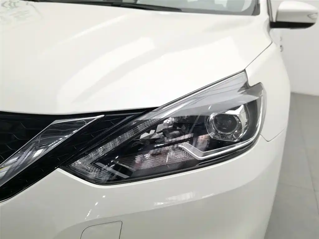 Nissan Sylphy 2018 — фото 7