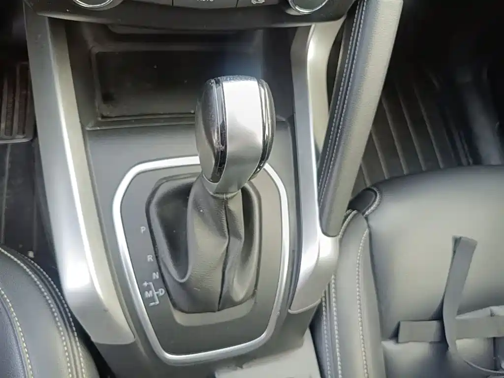 Renault Kadjar 2017 — фото 14