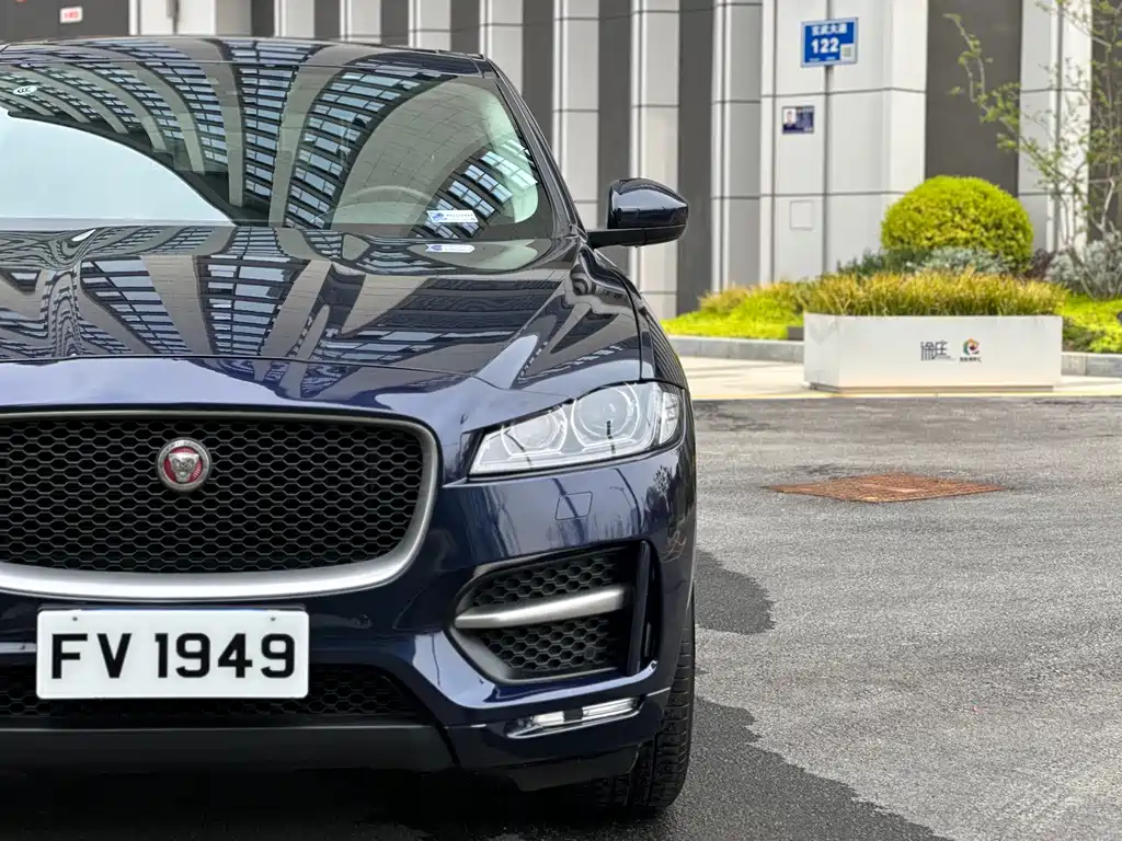 Jaguar F-PACE 2018 — фото 4