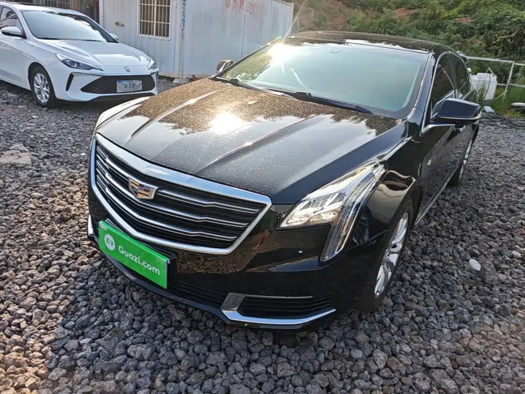 Cadillac XTS 2018 — фото 1