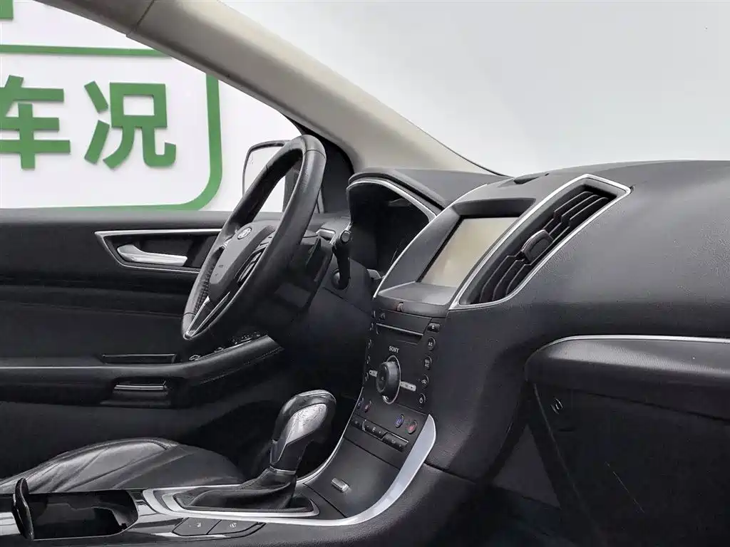Ford Edge 2015 — фото 22