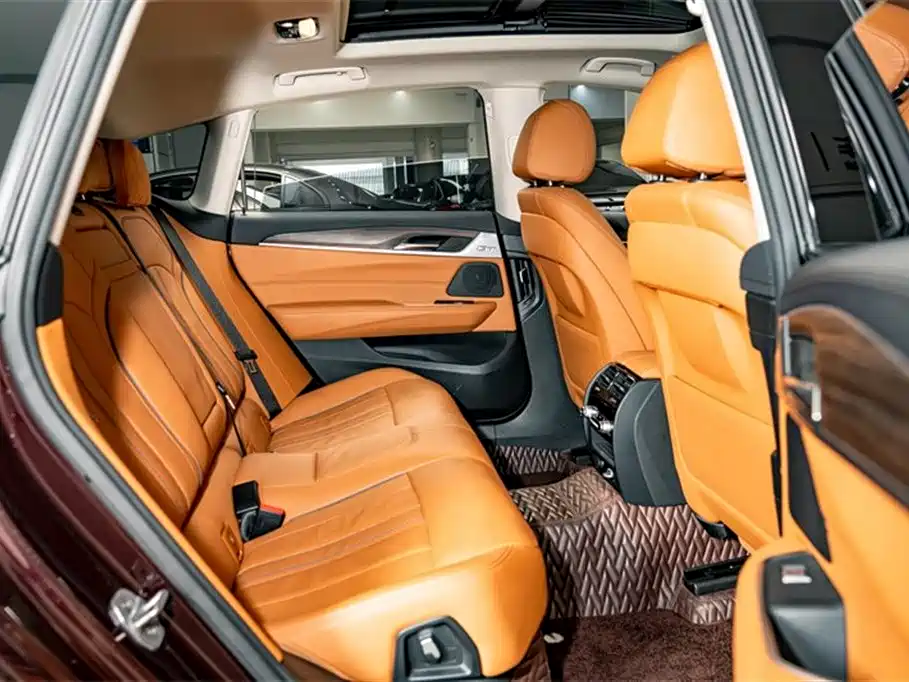 BMW 6 Series GT 2019 — фото 21
