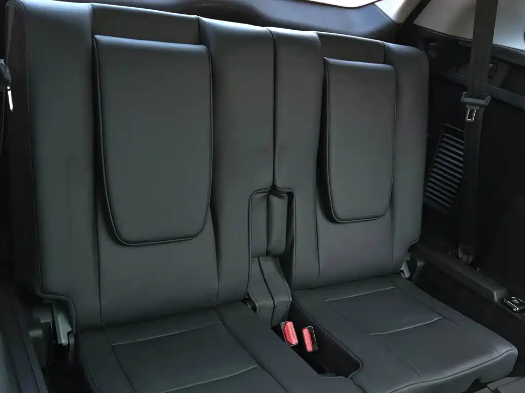Land Rover Discovery Sport 2018 — фото 19