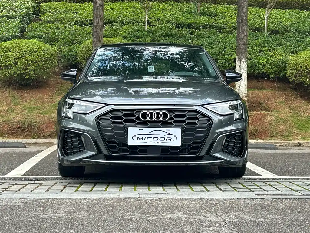 Audi A3 2023 — фото 2