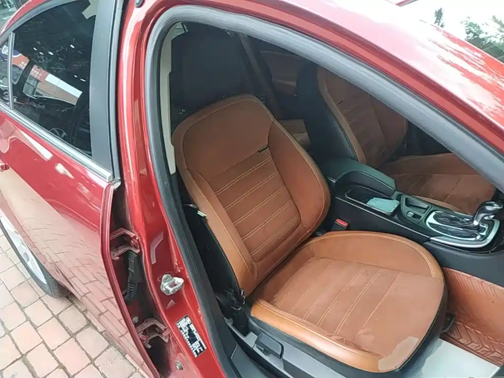 Buick Regal 2015 — фото 25