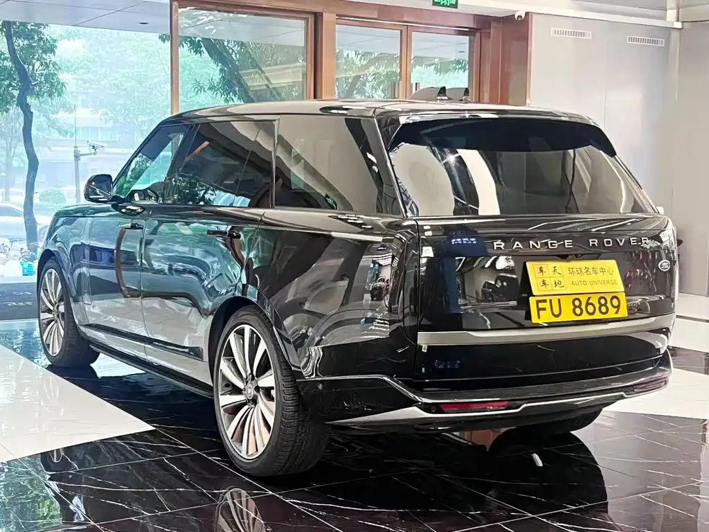 Land Rover Range Rover 2025 — фото 15