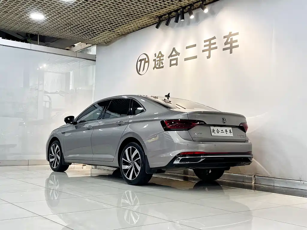 Volkswagen Sagitar 2023