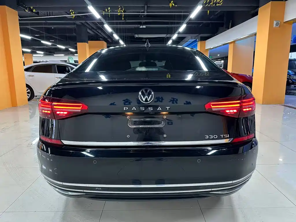 Volkswagen Passat 2020 — фото 7