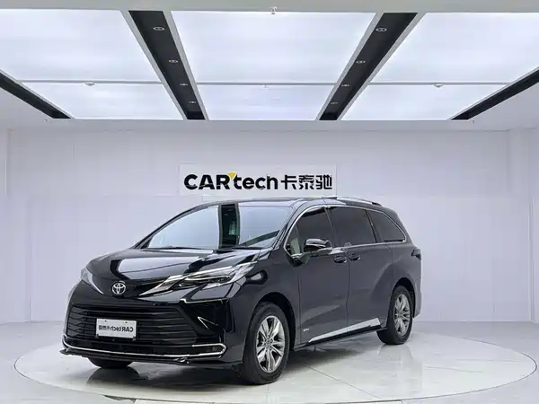 Toyota Sienna 2024