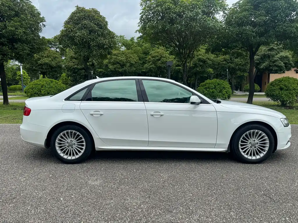 Audi A4L 2013