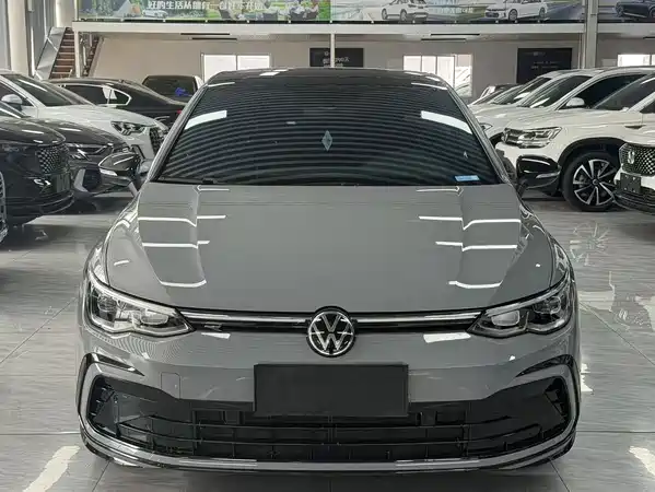 Volkswagen Golf 2023
