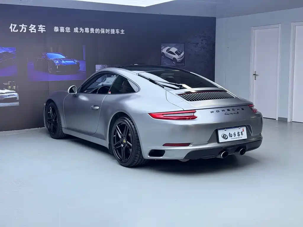 Porsche 911 2017 — фото 14