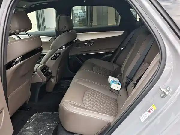 BYD Han 2025