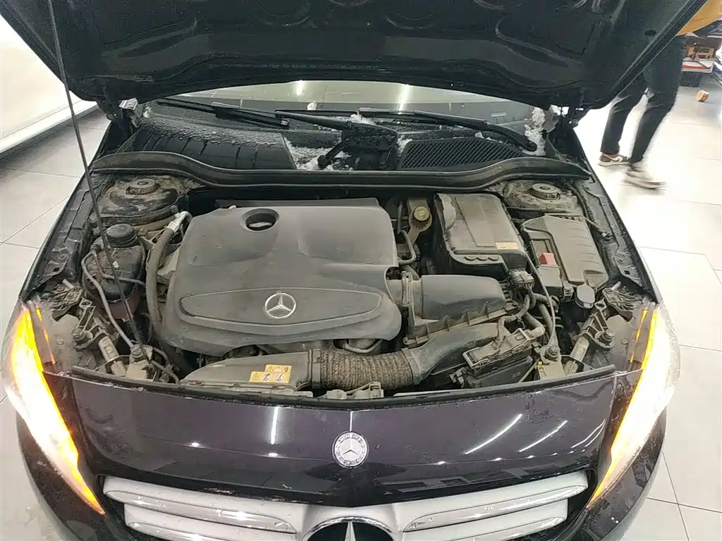 Mercedes-Benz A-Class 2015 — фото 16