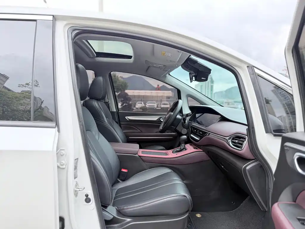 GAC Trumpchi M6 2023 — фото 10