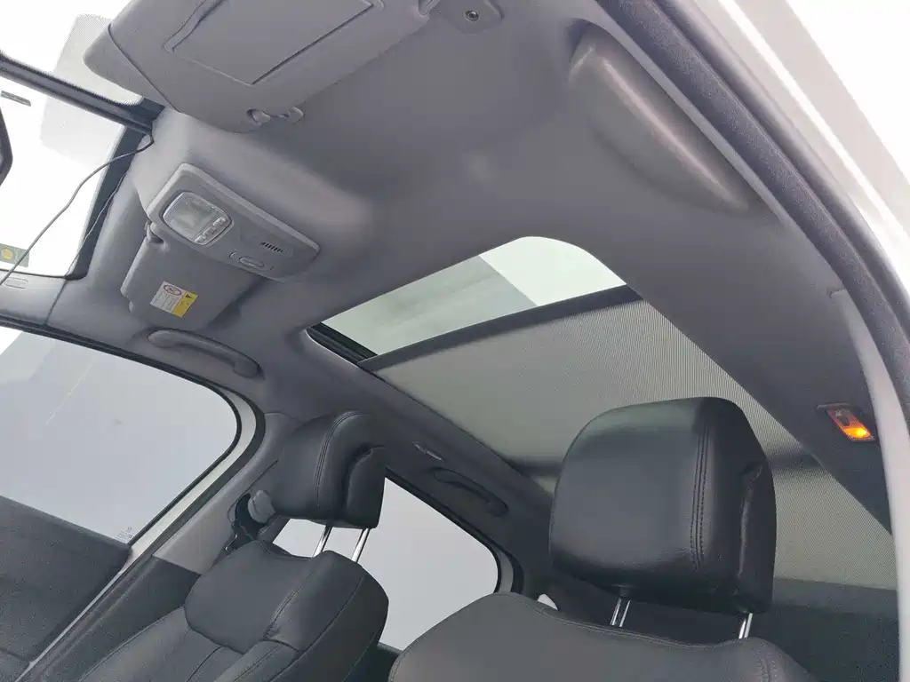 Peugeot 3008 2016 — фото 16