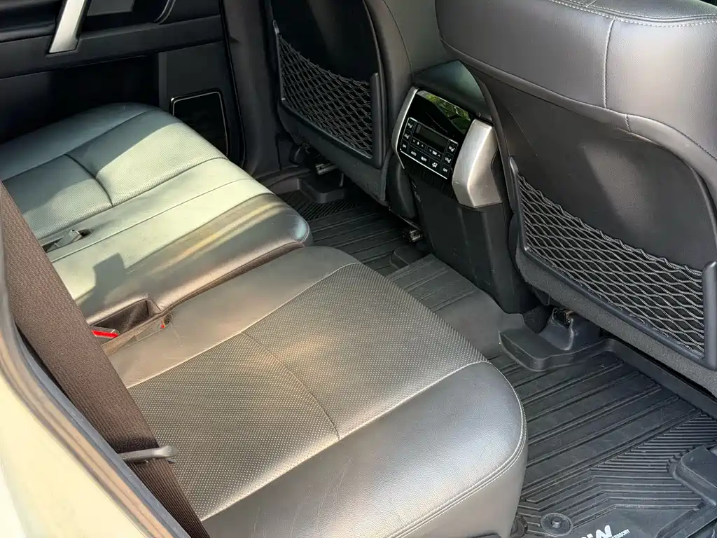 Toyota Prado 2018 — фото 16