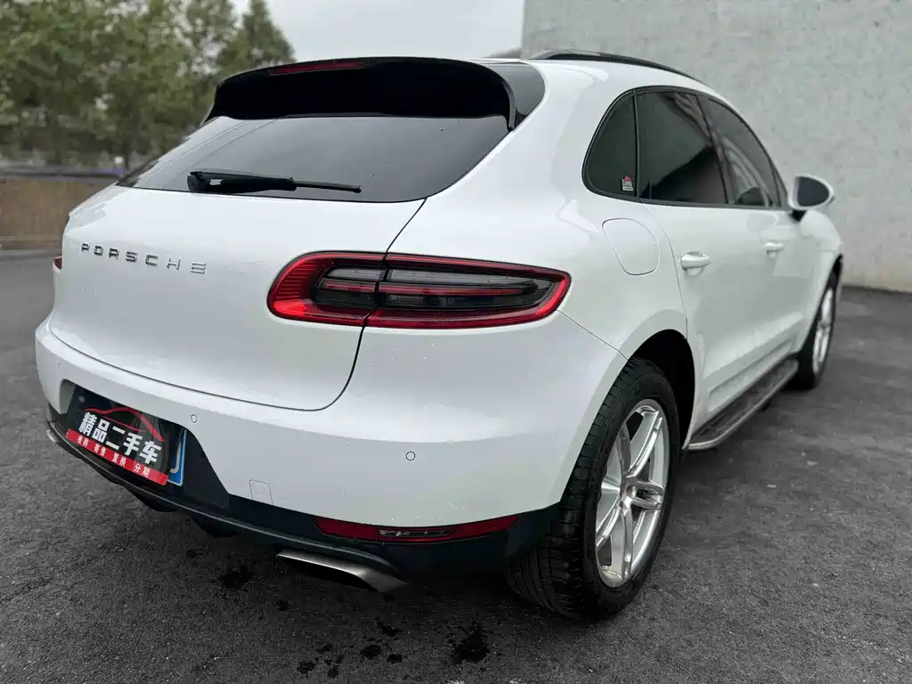 Porsche Macan 2016 — фото 24