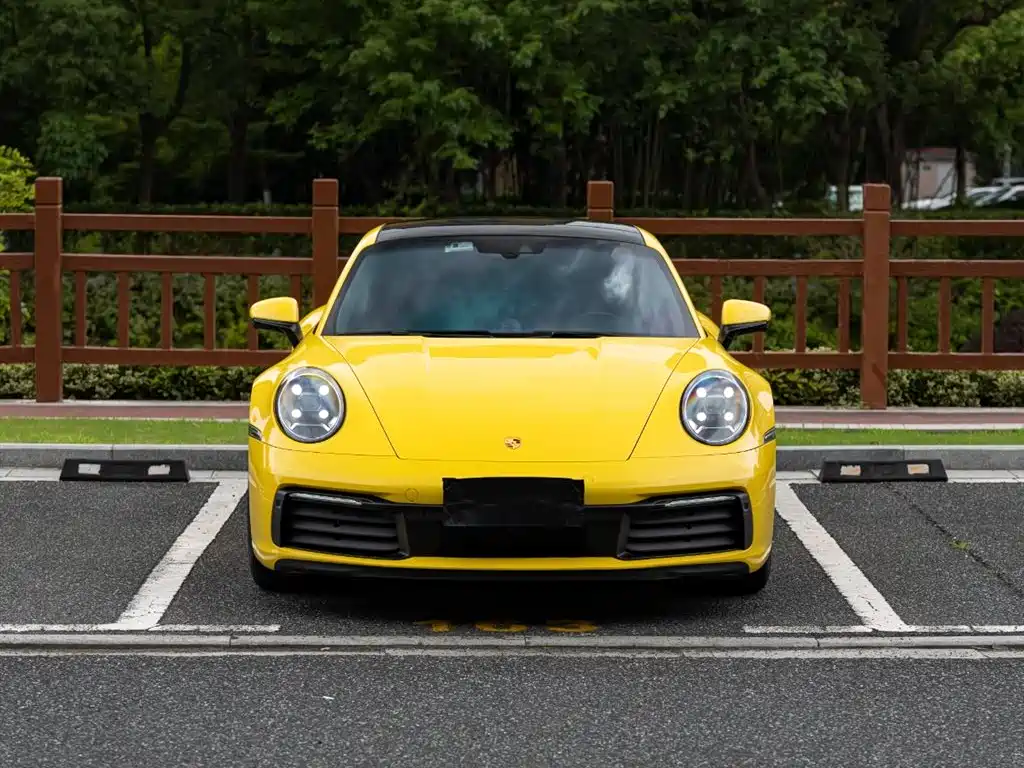 Porsche 911 2021