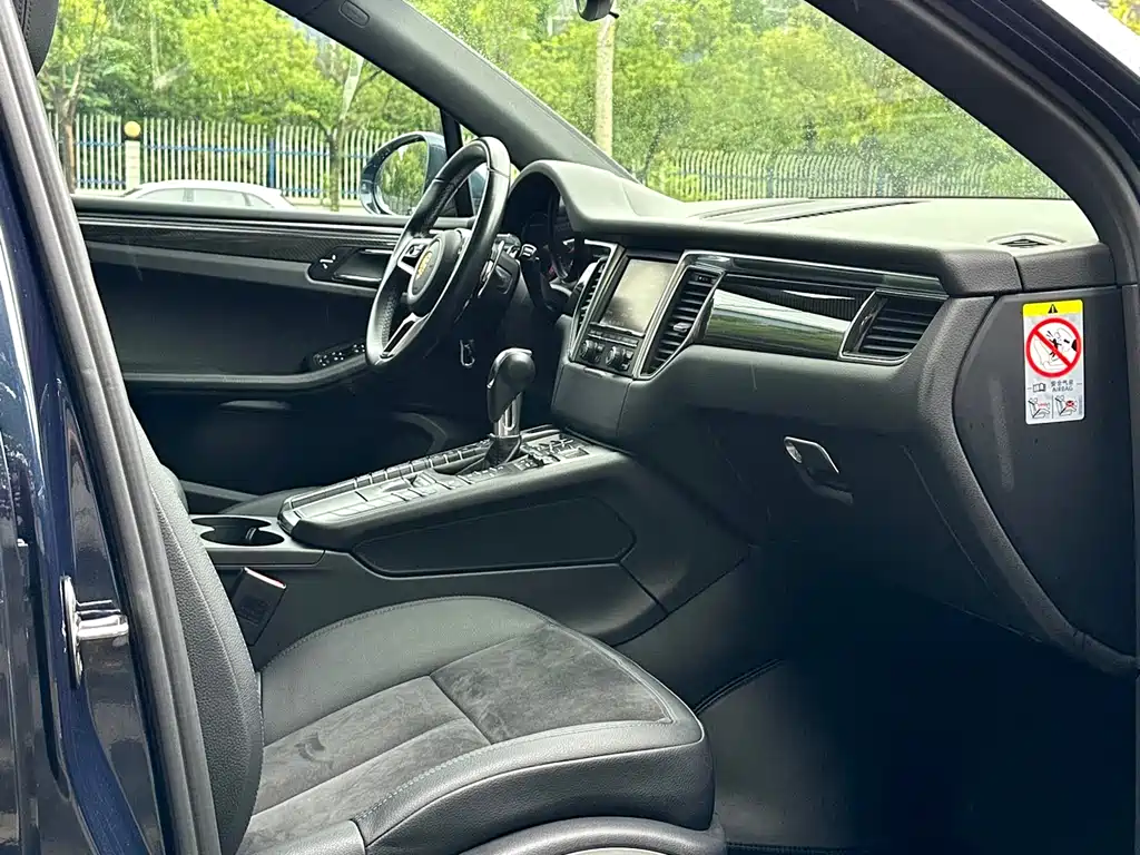 Porsche Macan 2015 — фото 24
