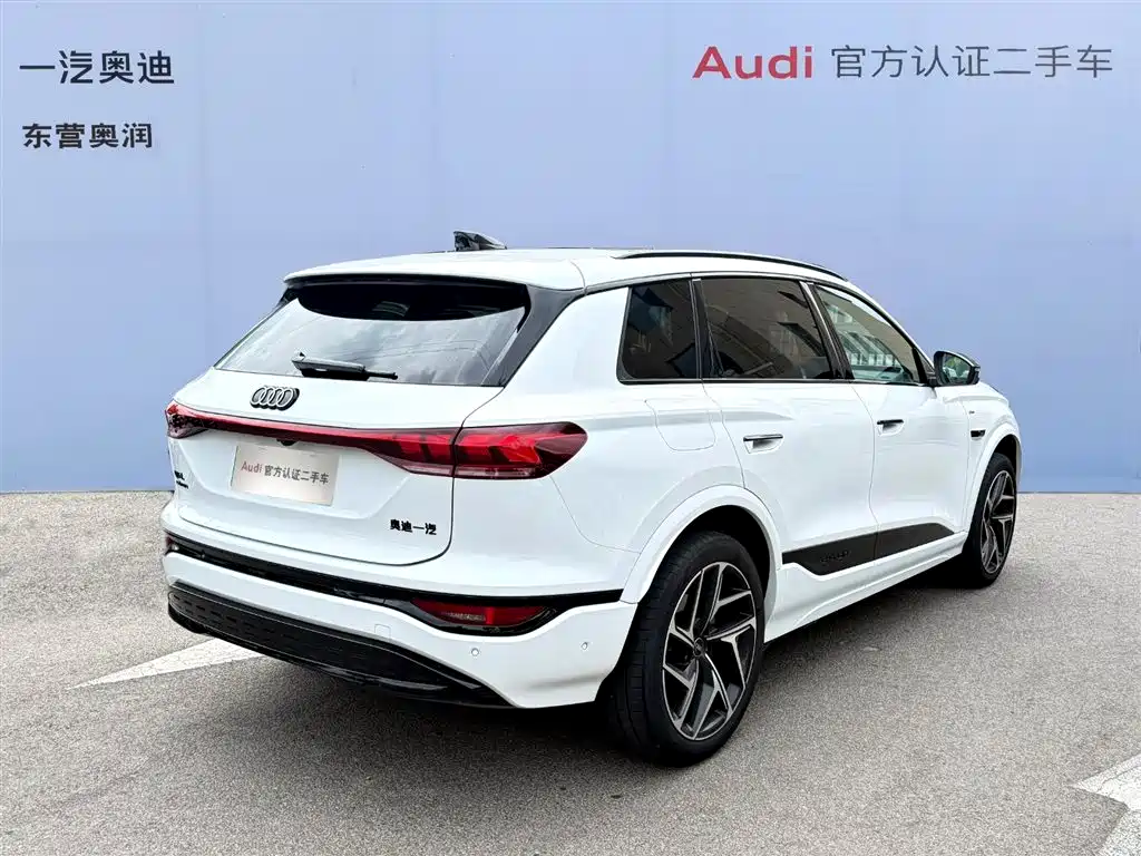 Audi Q6L E-Tron 2025 — фото 7