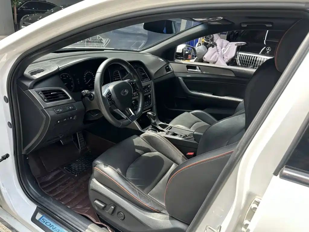 Hyundai Sonata 2015 — фото 18