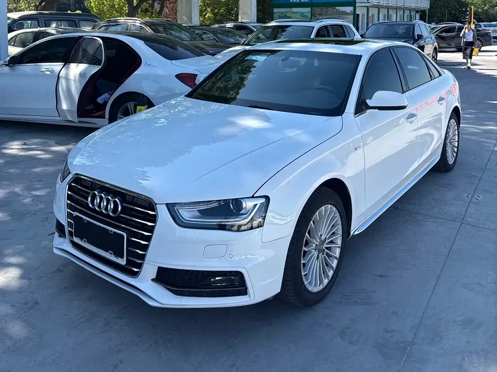 Audi A4L 2016 — фото 1