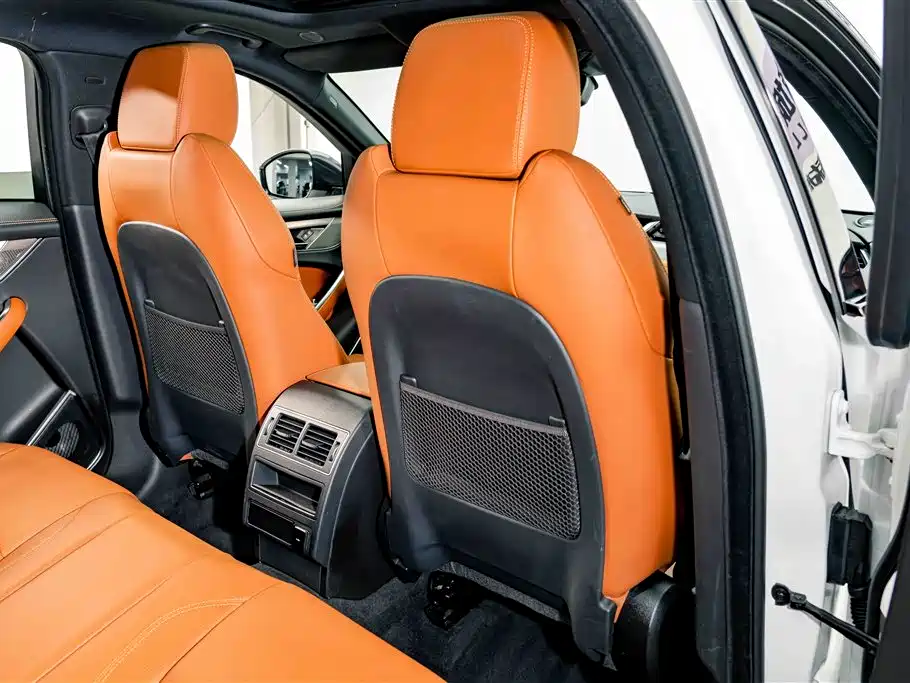 Jaguar F-PACE 2023 — фото 20