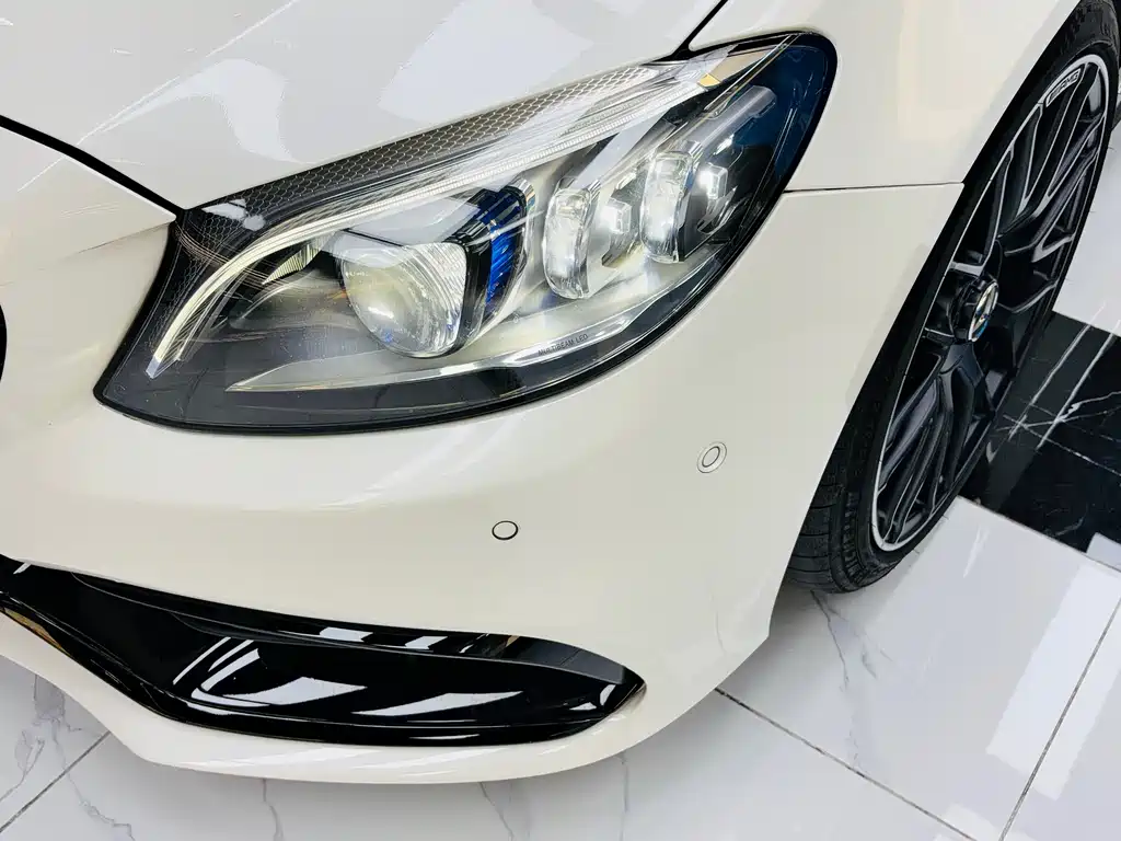 Mercedes-Benz C-Class AMG 2020 — фото 23