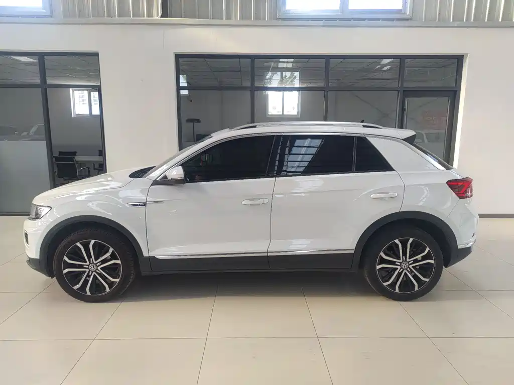 Volkswagen T-Roc 2019 — фото 6