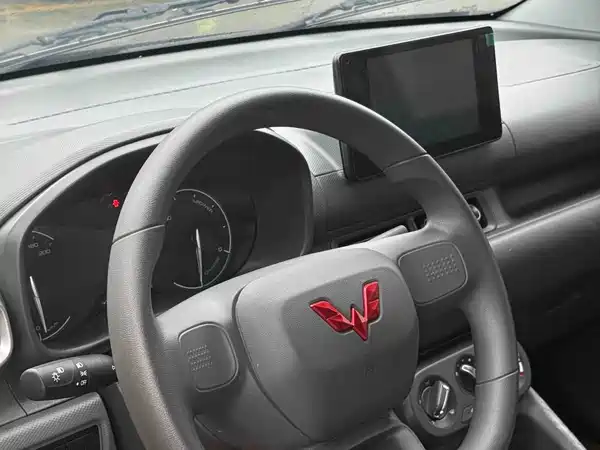 Wuling Hongguang New Energy 2025